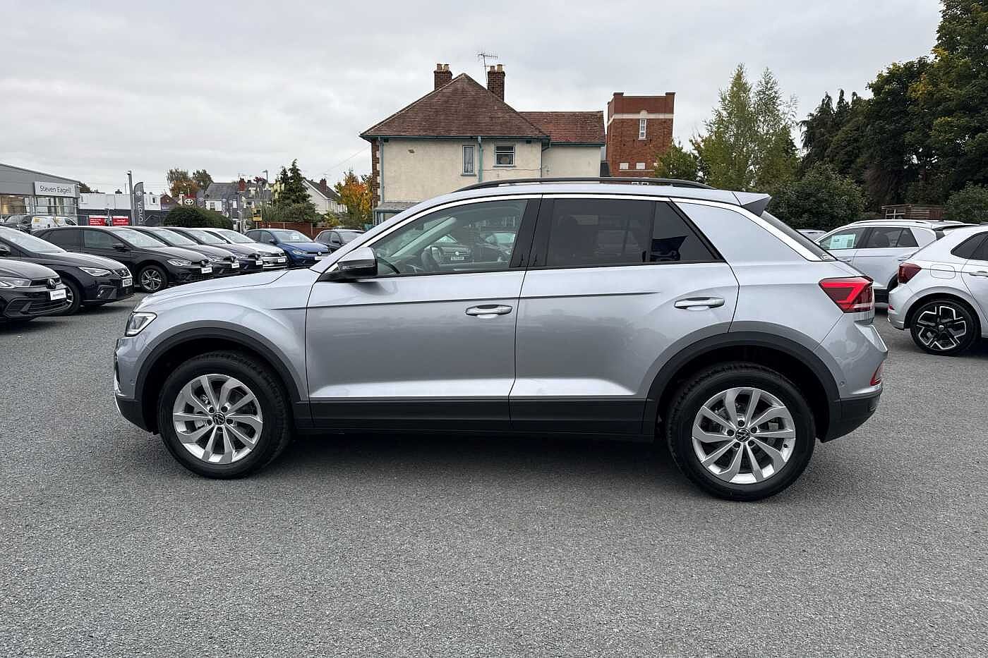 Used Volkswagen T-Roc 2025 for sale - 76285459: Photo 47