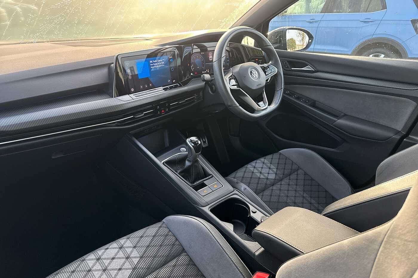 Used Volkswagen Golf 2021 for sale - 76692732: Photo 2