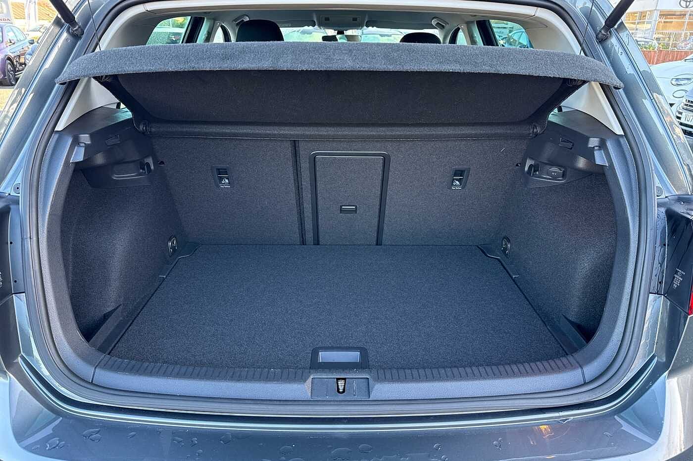 Used Volkswagen Golf 2020 for sale - 76434312: Photo 12