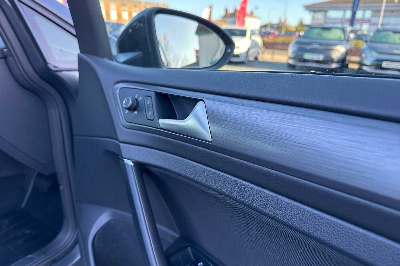 Used Volkswagen Golf 2020 for sale - 76434312: Photo 15