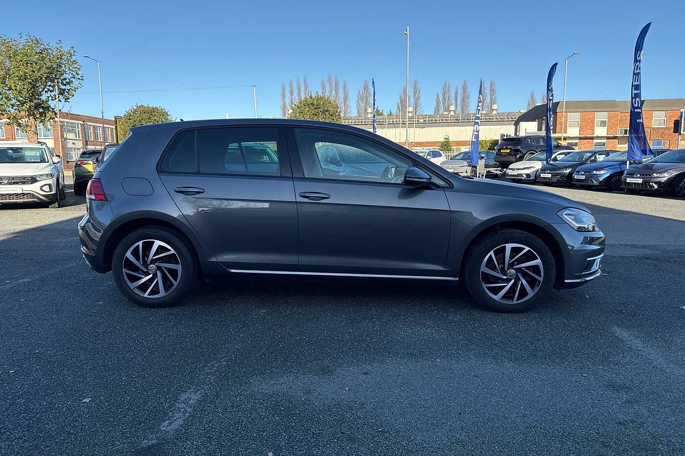 Used Volkswagen Golf 2020 for sale - 76434312: Photo 4