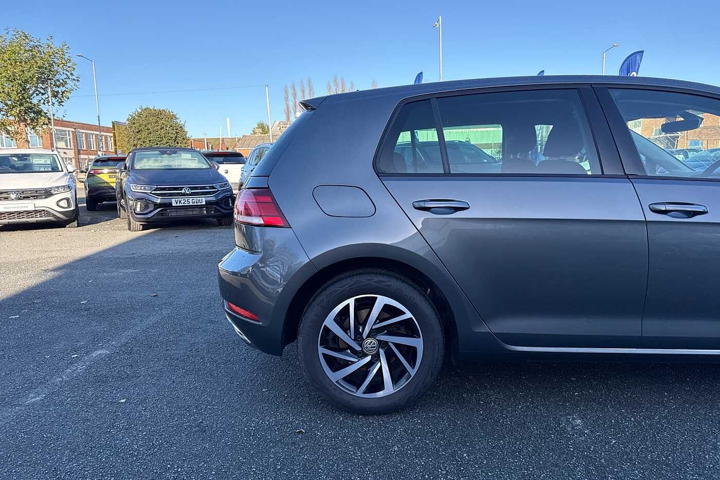 Used Volkswagen Golf 2020 for sale - 76434312: Photo 40