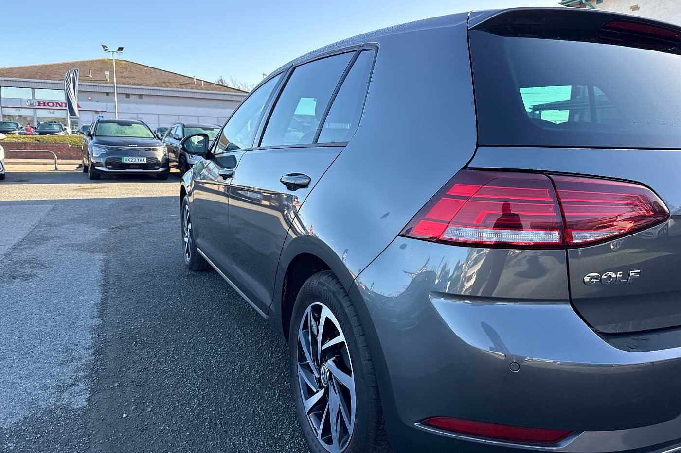 Used Volkswagen Golf 2020 for sale - 76434312: Photo 45