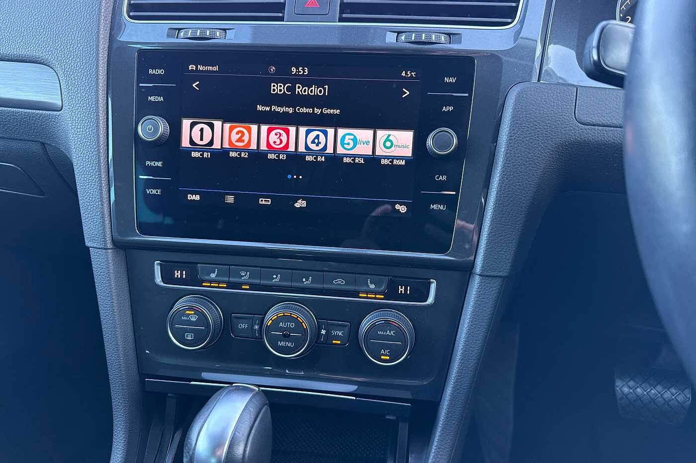 Used Volkswagen Golf 2020 for sale - 76434312: Photo 9