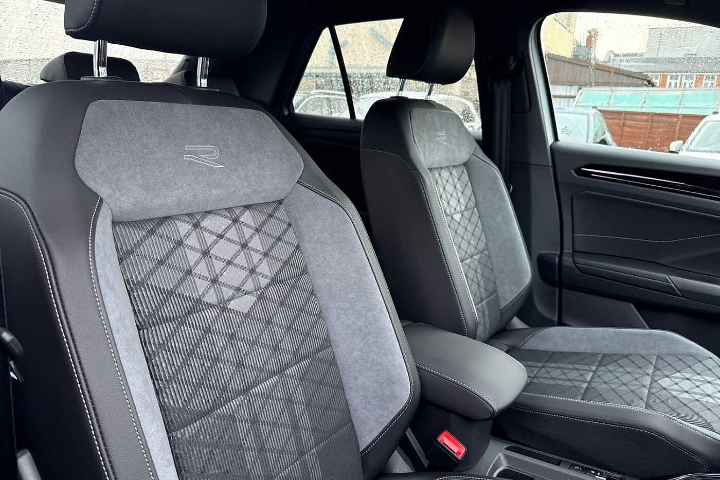 Used Volkswagen T-Roc 2026 for sale - 77442136: Photo 14