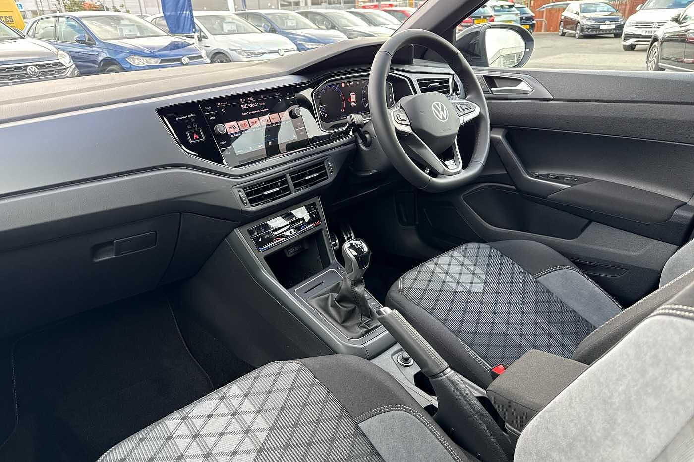 Used Volkswagen Taigo 2025 for sale - 77659953: Photo 2