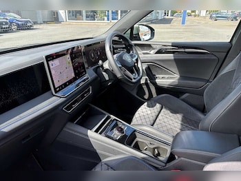 Used Volkswagen Tiguan 2024 for sale - 75024892: Photo