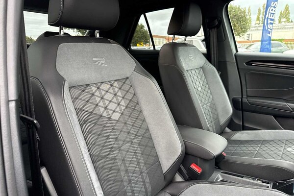 Used Volkswagen T-Roc 2023 for sale - 76123903: Photo 13