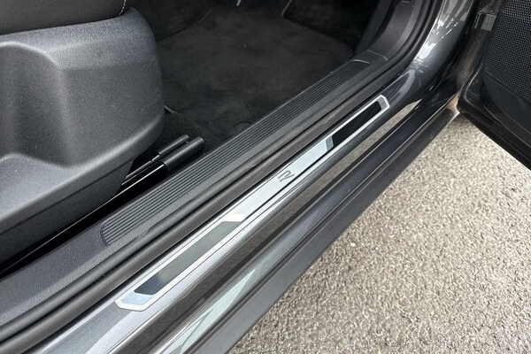 Used Volkswagen T-Roc 2023 for sale - 76123903: Photo 17