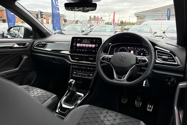 Used Volkswagen T-Roc 2023 for sale - 76123903: Photo 31