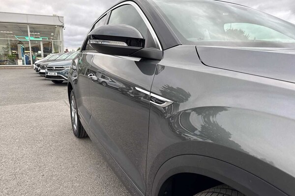 Used Volkswagen T-Roc 2023 for sale - 76123903: Photo 37