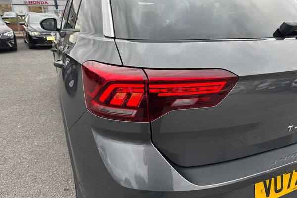 Used Volkswagen T-Roc 2023 for sale - 76123903: Photo 43