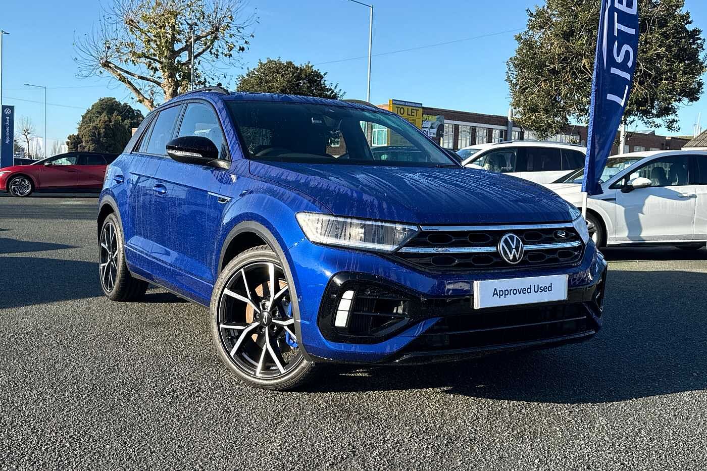 Used Volkswagen T-Roc 2025 for sale - 76800386: Photo 1