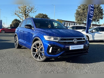 Used Volkswagen T-Roc 2025 for sale - 76800386: Photo
