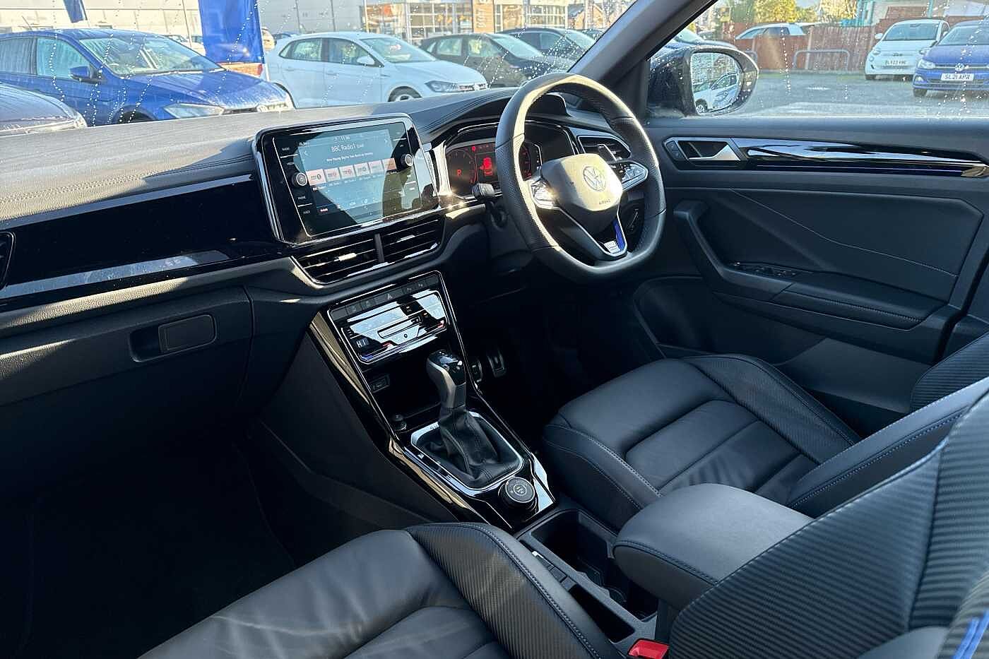 Used Volkswagen T-Roc 2025 for sale - 76800386: Photo 2