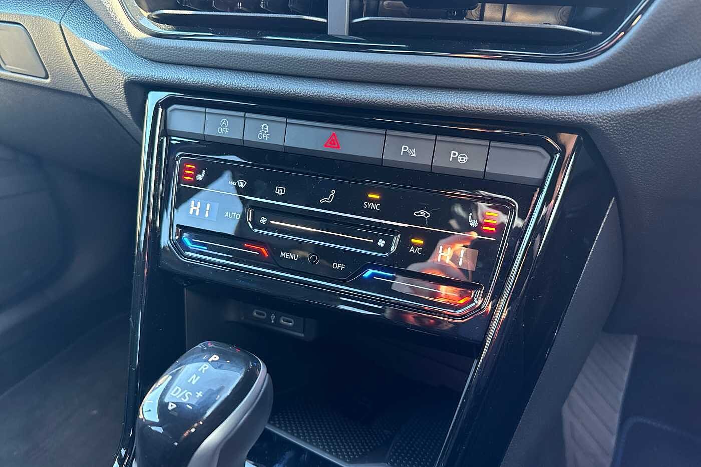 Used Volkswagen T-Roc 2025 for sale - 76800386: Photo 21