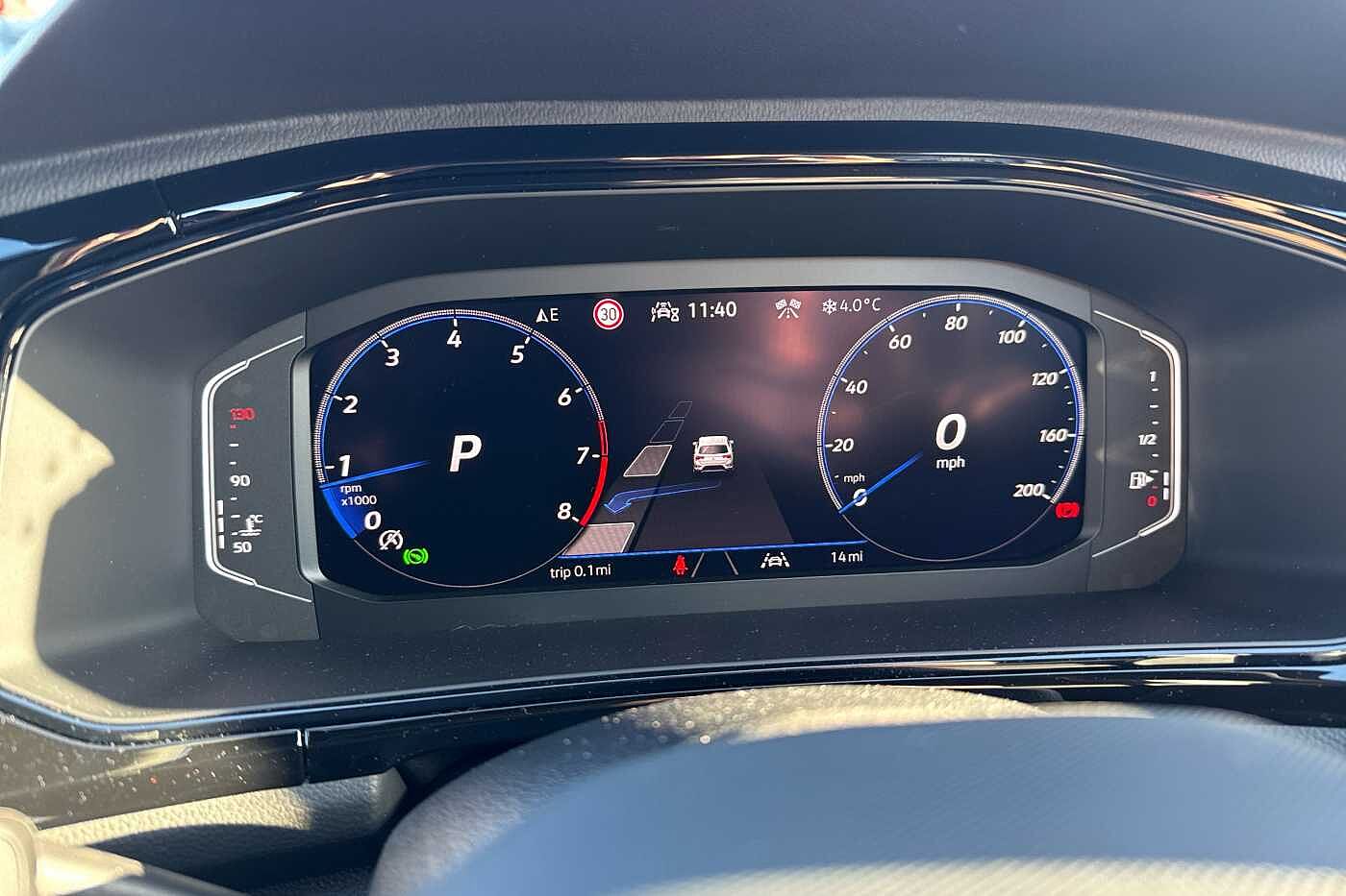 Used Volkswagen T-Roc 2025 for sale - 76800386: Photo 22