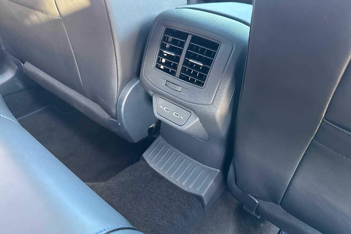 Used Volkswagen T-Roc 2025 for sale - 76800386: Photo 36