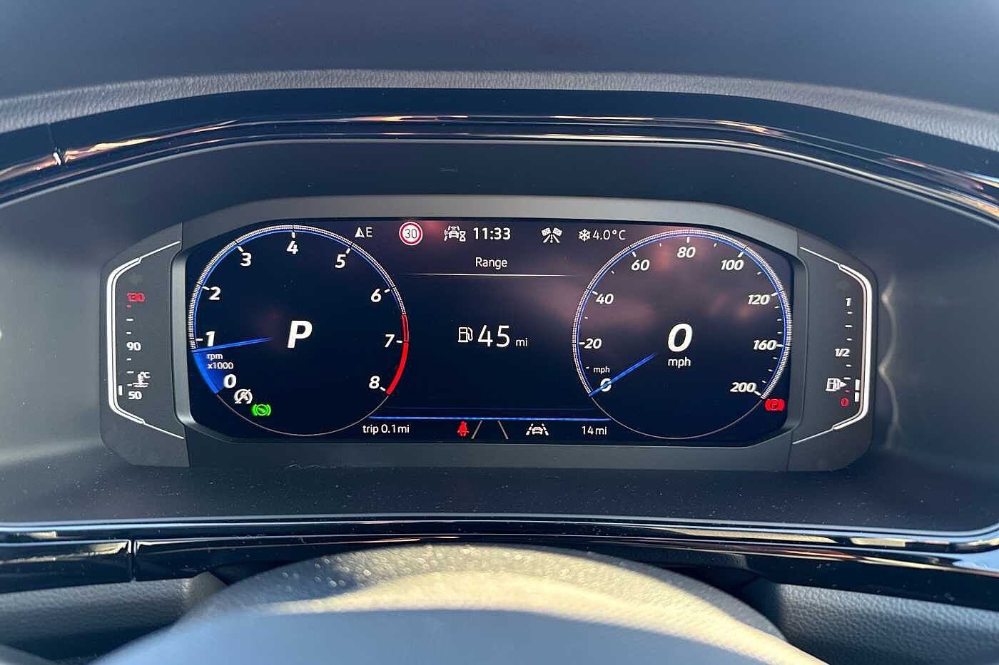 Used Volkswagen T-Roc 2025 for sale - 76800386: Photo 7