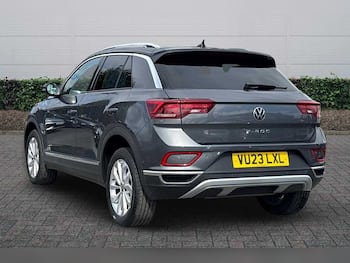 Used Volkswagen T-Roc 2023 for sale - 79623045: Photo