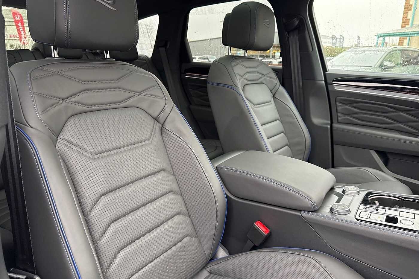 Used Volkswagen Touareg 2025 for sale - 77724959: Photo 14