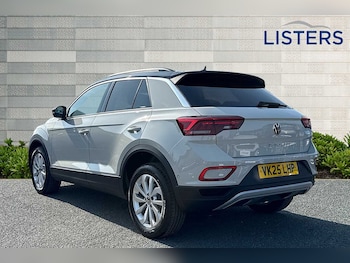 Used Volkswagen T-Roc 2025 for sale - 75521639: Photo
