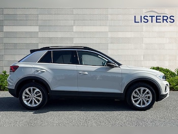 Used Volkswagen T-Roc 2025 for sale - 75521639: Photo