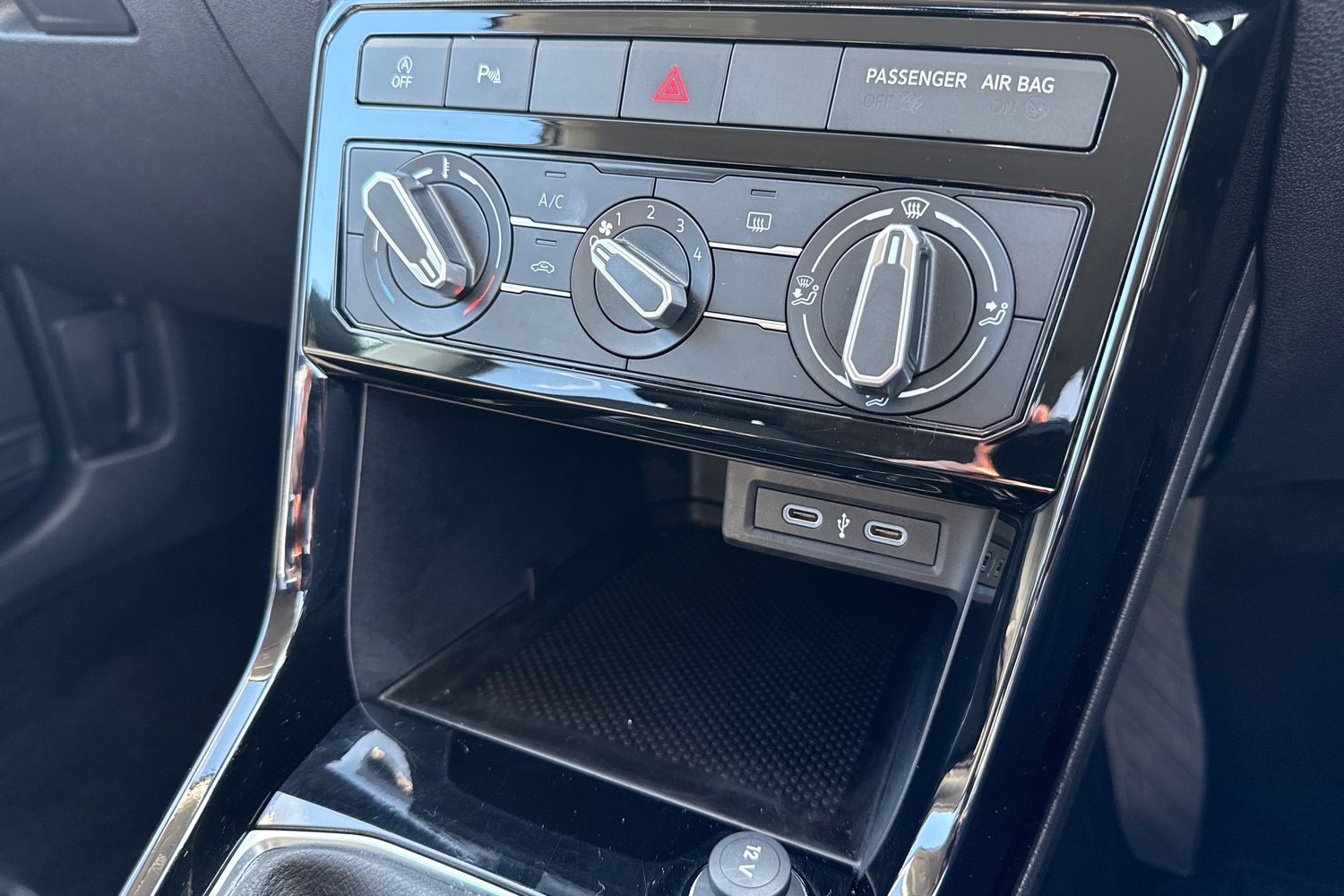 Used Volkswagen T-Cross 2023 for sale - 77941470: Photo 15