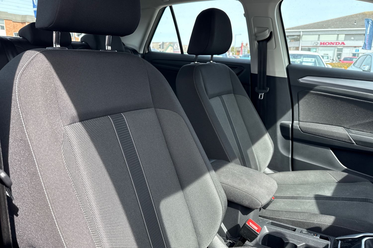 Used Volkswagen T-Roc 2023 for sale - 78206412: Photo 15