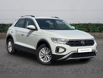 Used Volkswagen T-Roc 2023 for sale - 78206412: Photo