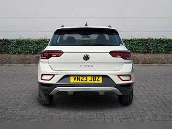 Used Volkswagen T-Roc 2023 for sale - 78206412: Photo