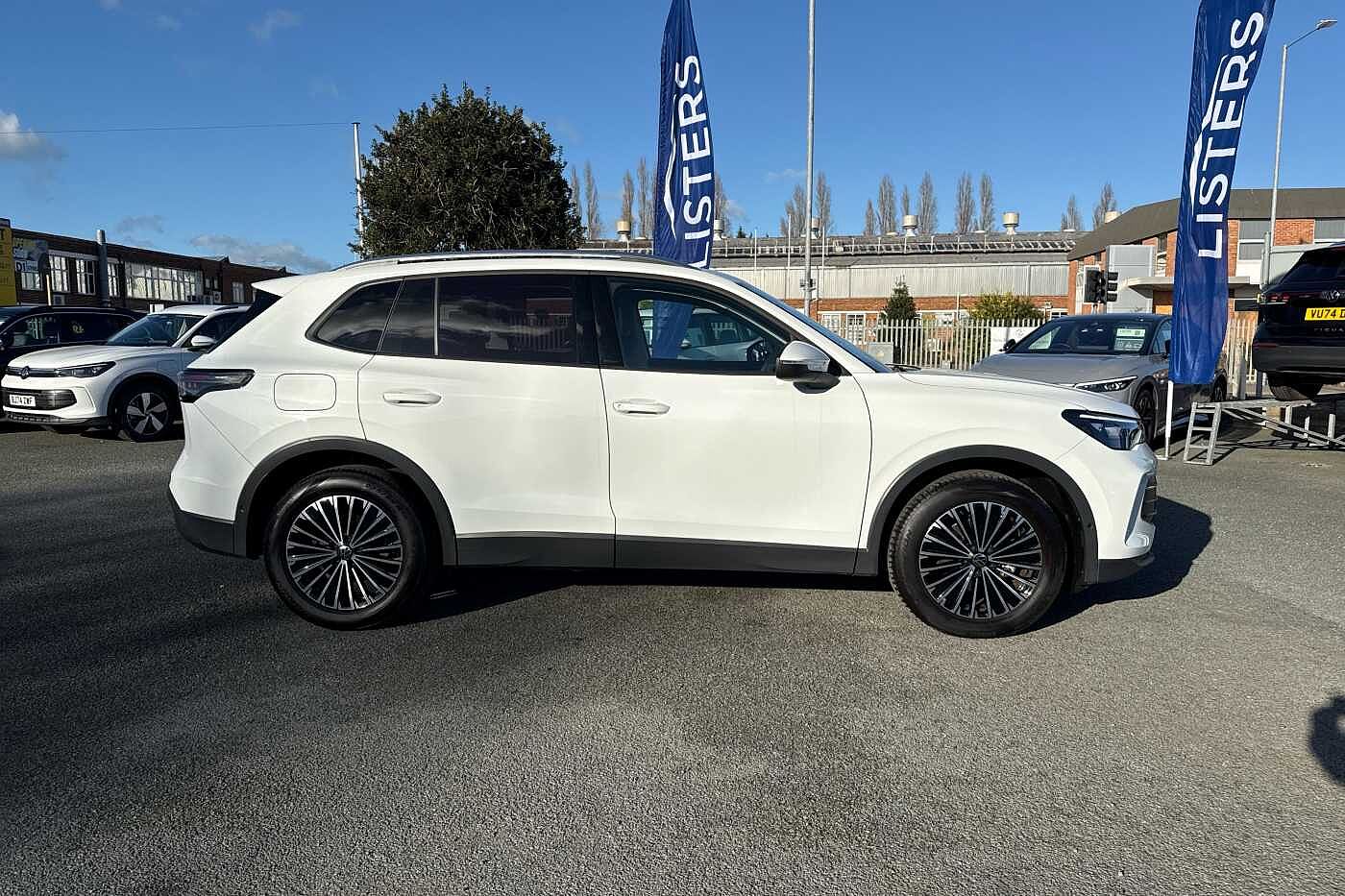 Used Volkswagen Tiguan 2024 for sale - 77442113: Photo 4