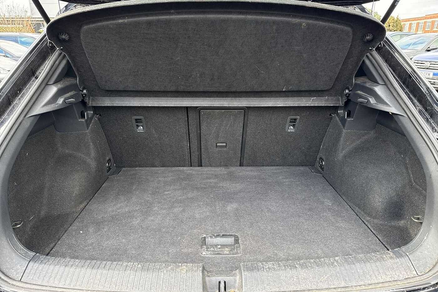 Used Volkswagen T-Roc 2023 for sale - 77231590: Photo 11