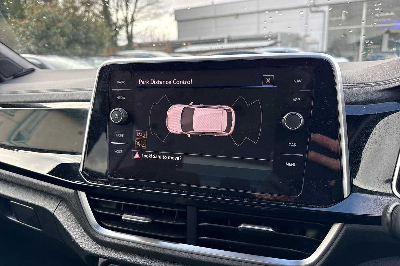 Used Volkswagen T-Roc 2023 for sale - 77231590: Photo 19