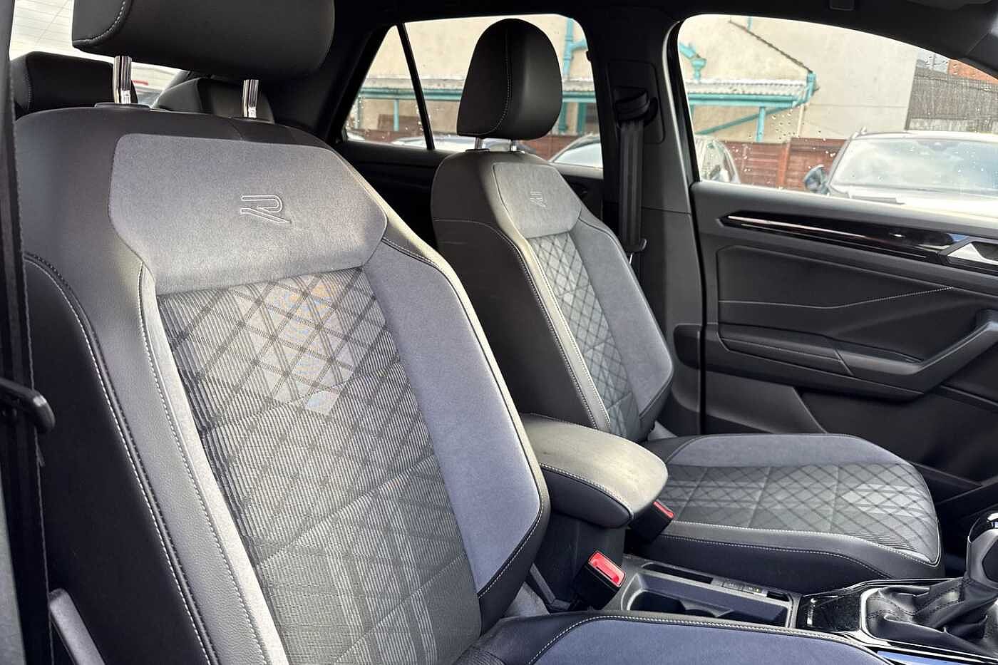 Used Volkswagen T-Roc 2023 for sale - 77231590: Photo 31