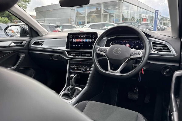 Used Volkswagen T-Roc 2023 for sale - 75966488: Photo 31