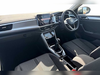 Used Volkswagen T-Roc 2026 for sale - 78087983: Photo