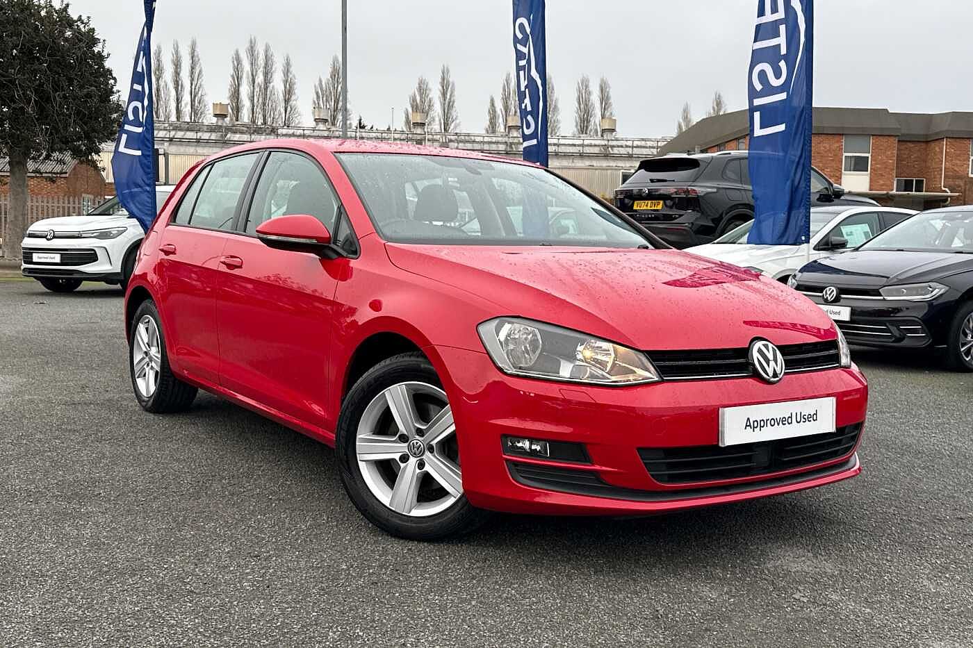 Used Volkswagen Golf 2016 for sale - 76692733: Photo 1