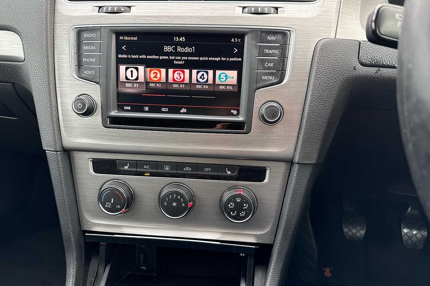 Used Volkswagen Golf 2016 for sale - 76692733: Photo 9