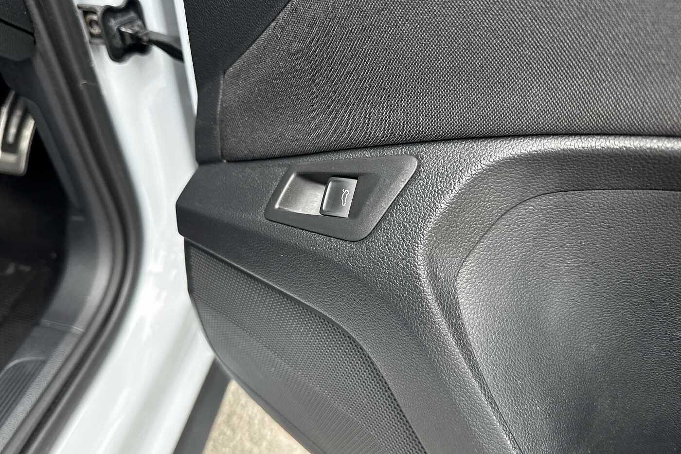 Used Volkswagen T-Roc 2022 for sale - 76400314: Photo 17