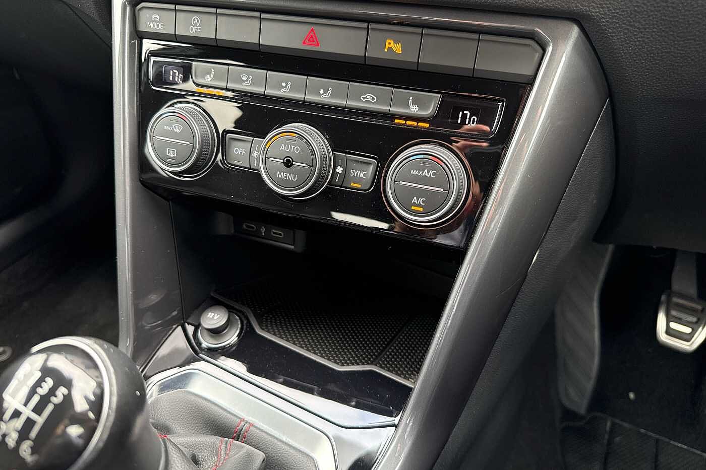 Used Volkswagen T-Roc 2022 for sale - 76400314: Photo 21