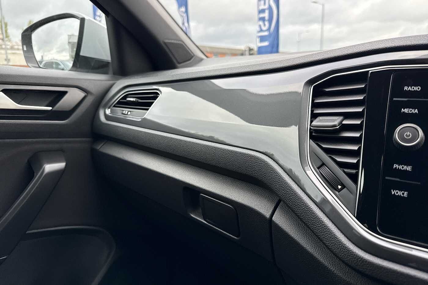 Used Volkswagen T-Roc 2022 for sale - 76400314: Photo 22