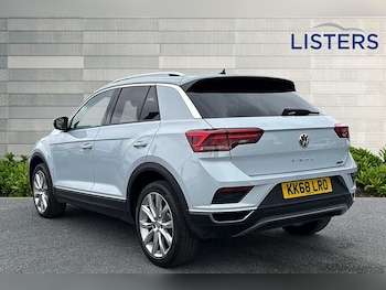 Used Volkswagen T-Roc 2019 for sale - 75758257: Photo