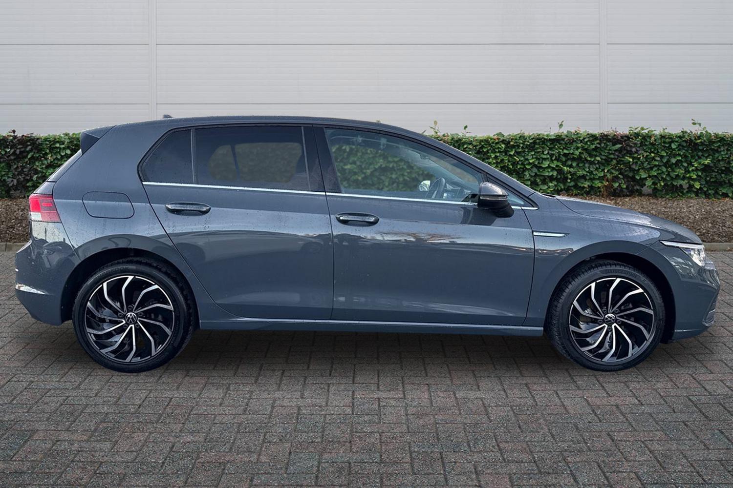 Used Volkswagen Golf 2023 for sale - 76937250: Photo 5