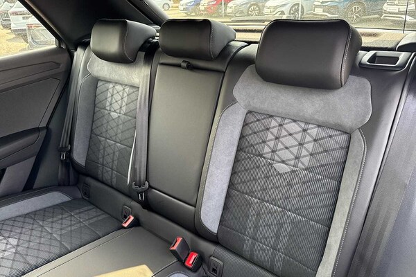 Used Volkswagen T-Roc 2025 for sale - 74535700: Photo 11