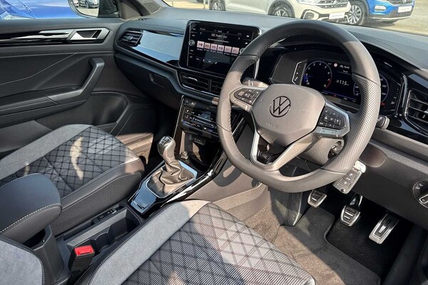 Used Volkswagen T-Roc 2025 for sale - 74535700: Photo 6