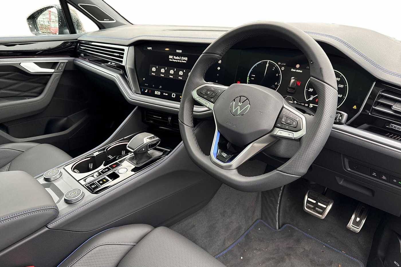 Used Volkswagen Touareg 2025 for sale - 77124376: Photo 6