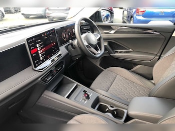 Used Volkswagen Tiguan 2024 for sale - 75814153: Photo