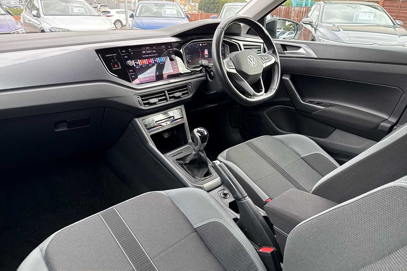 Used Volkswagen Polo 2023 for sale - 76261190: Photo 2