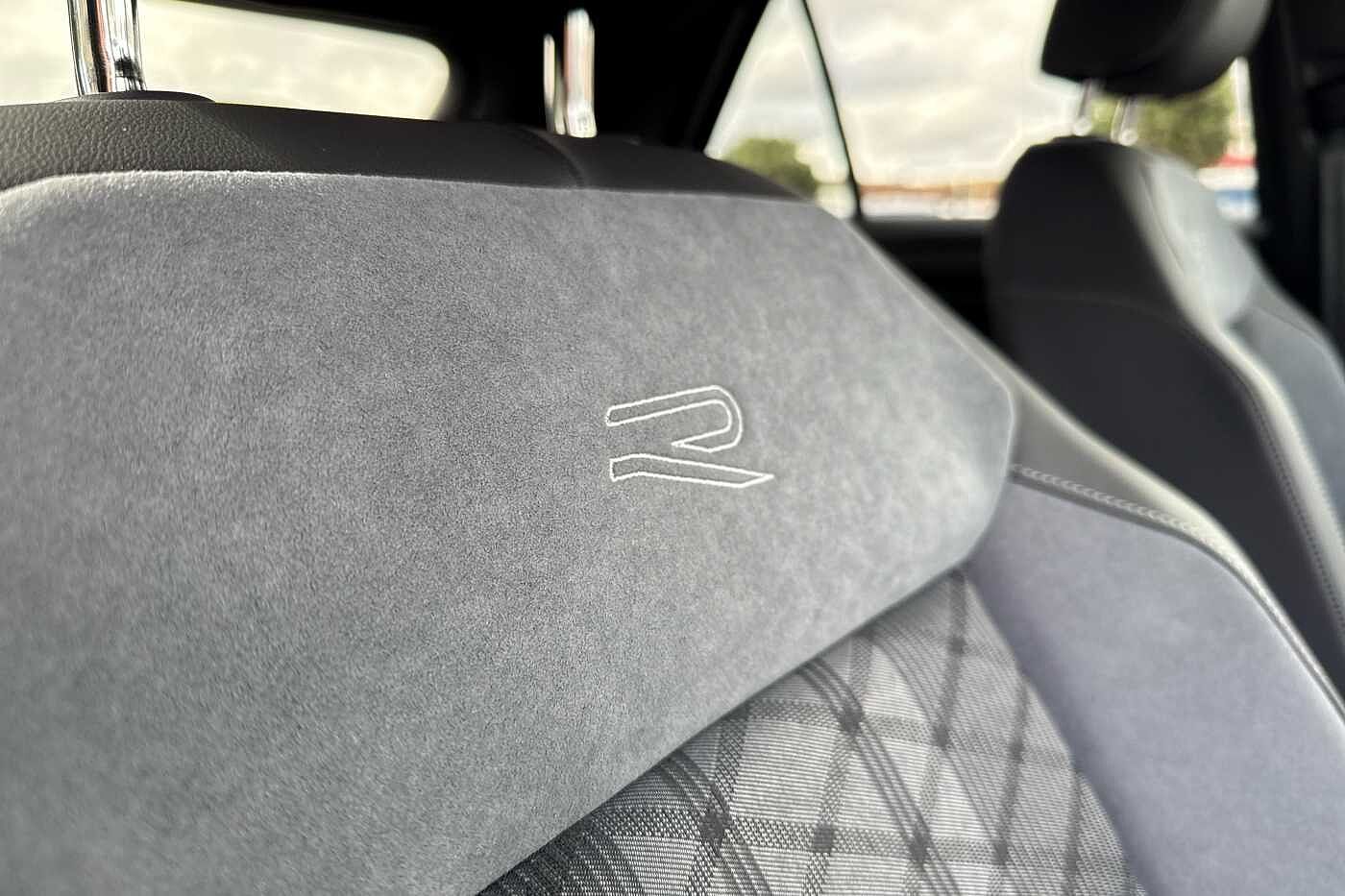 Used Volkswagen T-Roc 2025 for sale - 75450956: Photo 14